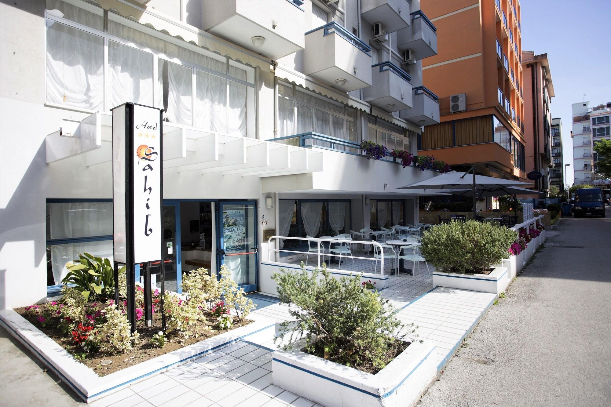Hotel Sahib Cattolica Exterior foto