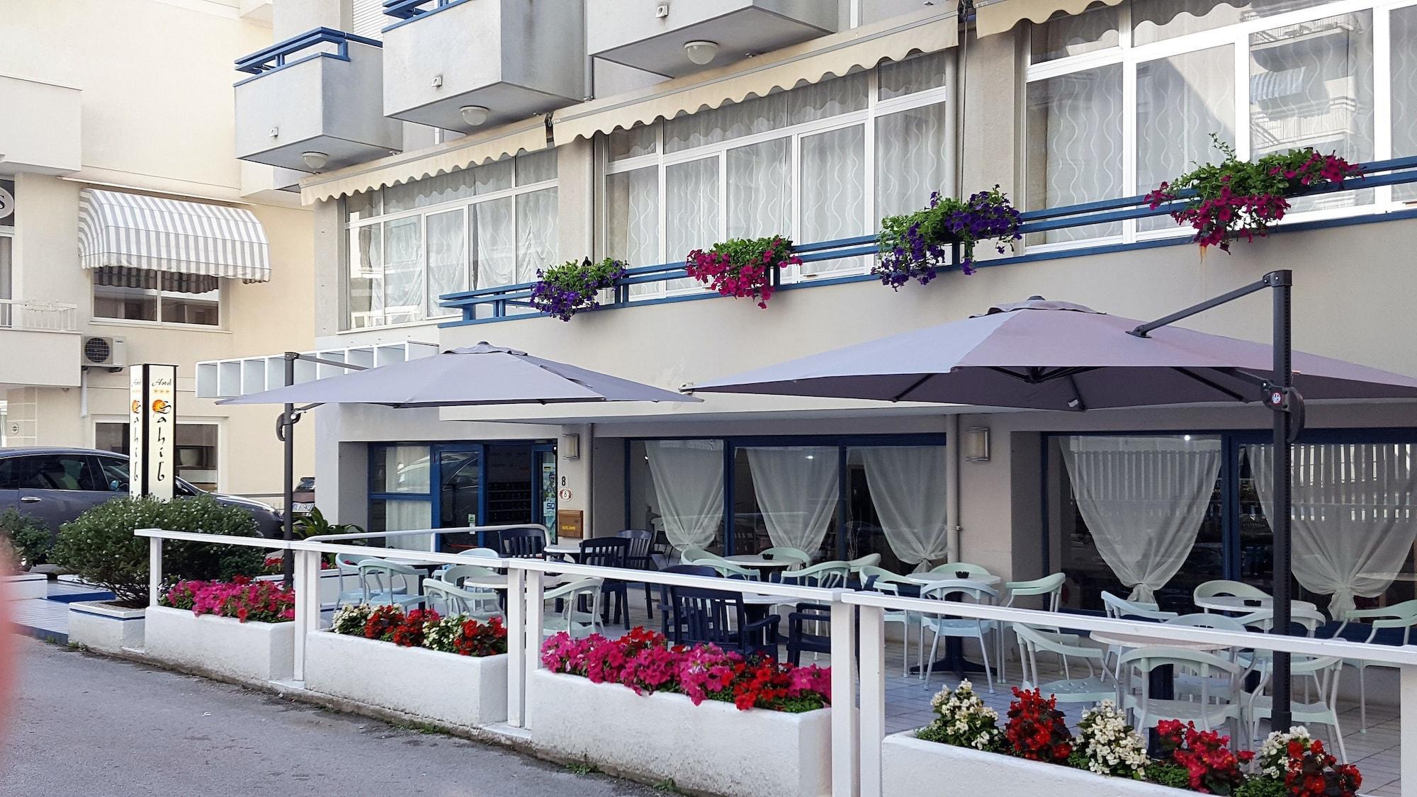 Hotel Sahib Cattolica Exterior foto